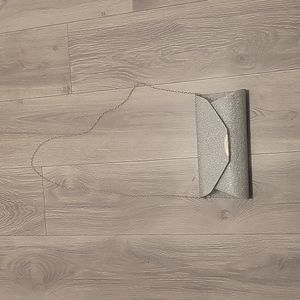 BLING CLUTCH PURSE W/CHAIN STRAP